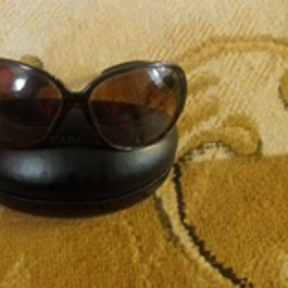 Prada sun glasses